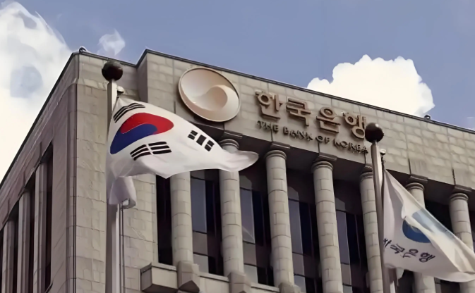 The Governor of the Bank of Korea: We are discussing the regulation of stablecoins issued overseas and will refer to EU regulations
